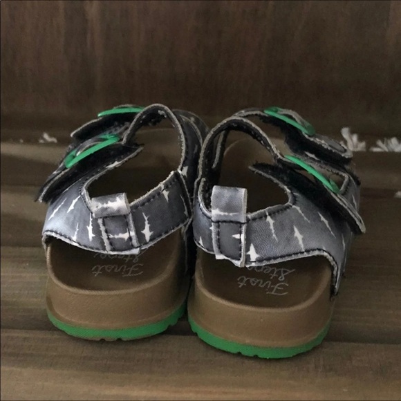 First Steps‎ Shoes Sandales Boys Size 4 Buckle - Picture 4 of 8